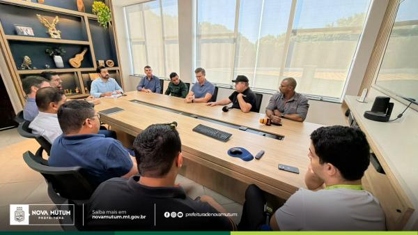 Prefeito Leandro Félix promove mudanças estratégicas na administração municipal