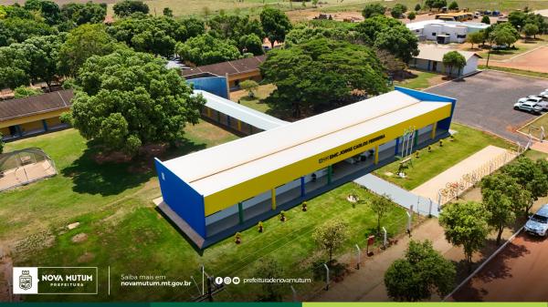 Prefeito Leandro Félix entrega a ampliação da Escola Jorge Carlos Ferreira