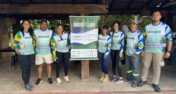 Unidos pelo Rio reúne mais de 100 pessoas e retira mais de 10 toneladas de lixo dos rios Peixoto e Peixotinho