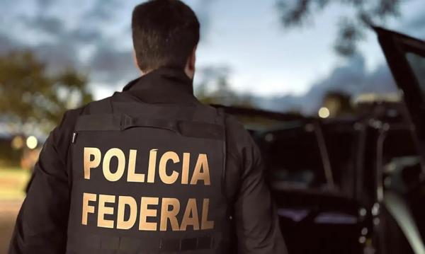 PF cumpre mandados contra juiz suspeito de favorecer imobiliárias