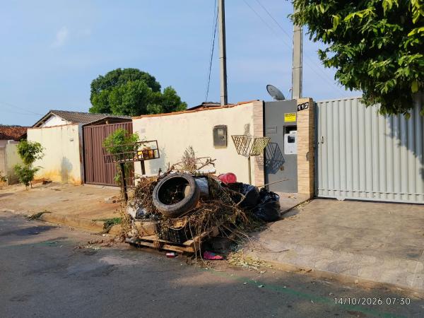 Ação de limpeza chega ao Jardim das Flores com retirada de entulhos até 16 de outubro