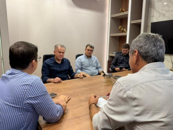 Desembargador Orlando Perri visita Sorriso e debate políticas públicas de reinserção social
