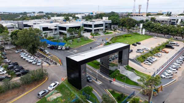 Governo de Mato Grosso paga salários de outubro no Dia do Servidor Público