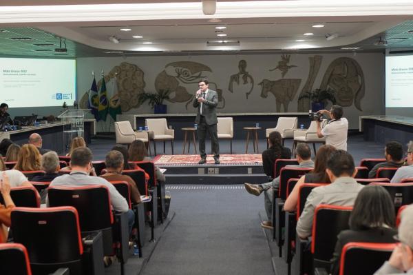 Governo de MT apresenta perspectivas econômicas em debate sobre reforma tributária no TRT